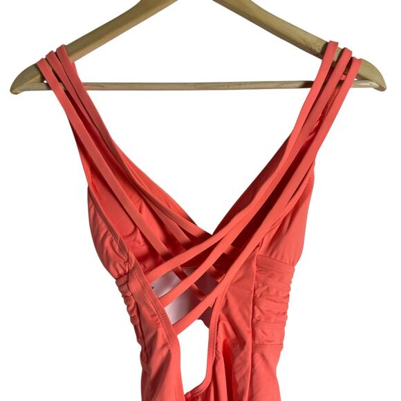 La Blanca Coral Reef Pink Island Goddess Cross-Back One Piece V-Neck Swimsuit 2 - Picture 7 of 10